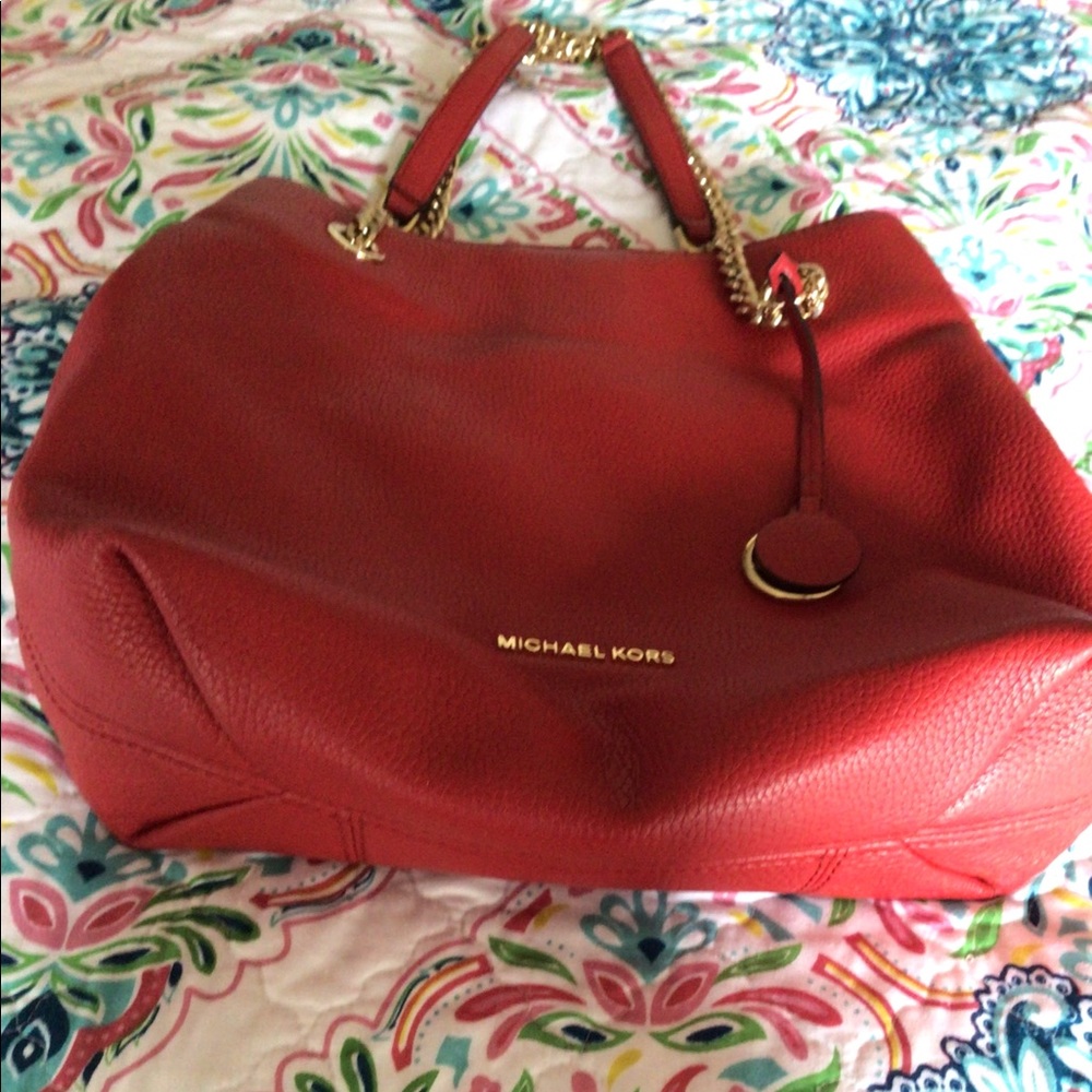 Stunning New MICHAEL KORS Red Handbag